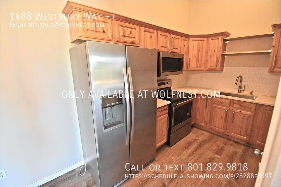 1488 Westbury Way #I - Photo 5 of 21
