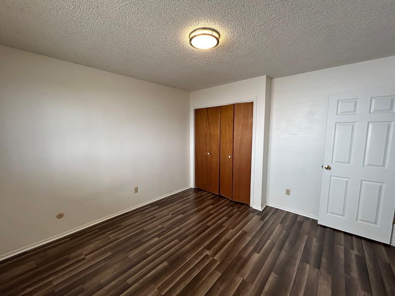 441 Independent Ave #3 - Photo 4 of 17