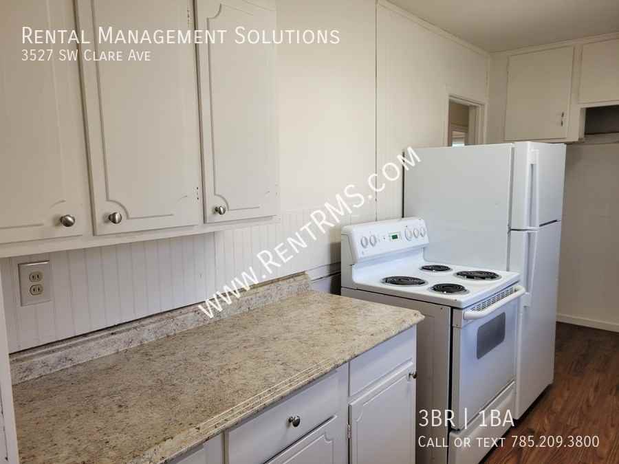3527 Sw Clare Ave - Photo 5 of 17