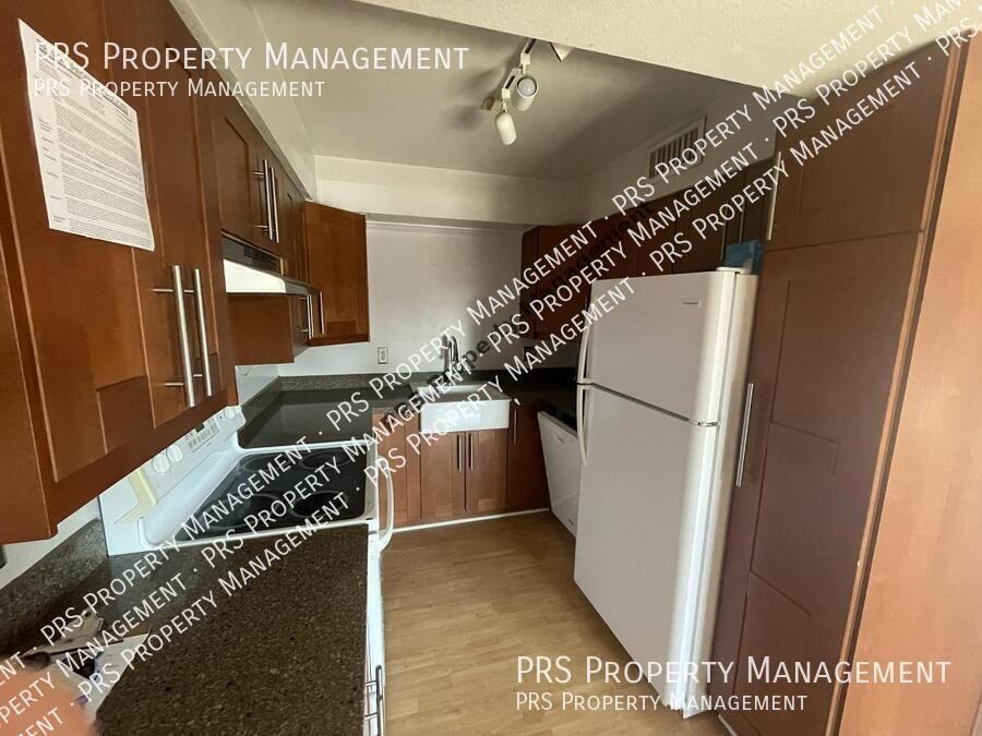 922 S Acapulco Ln #A - Photo 6 of 26