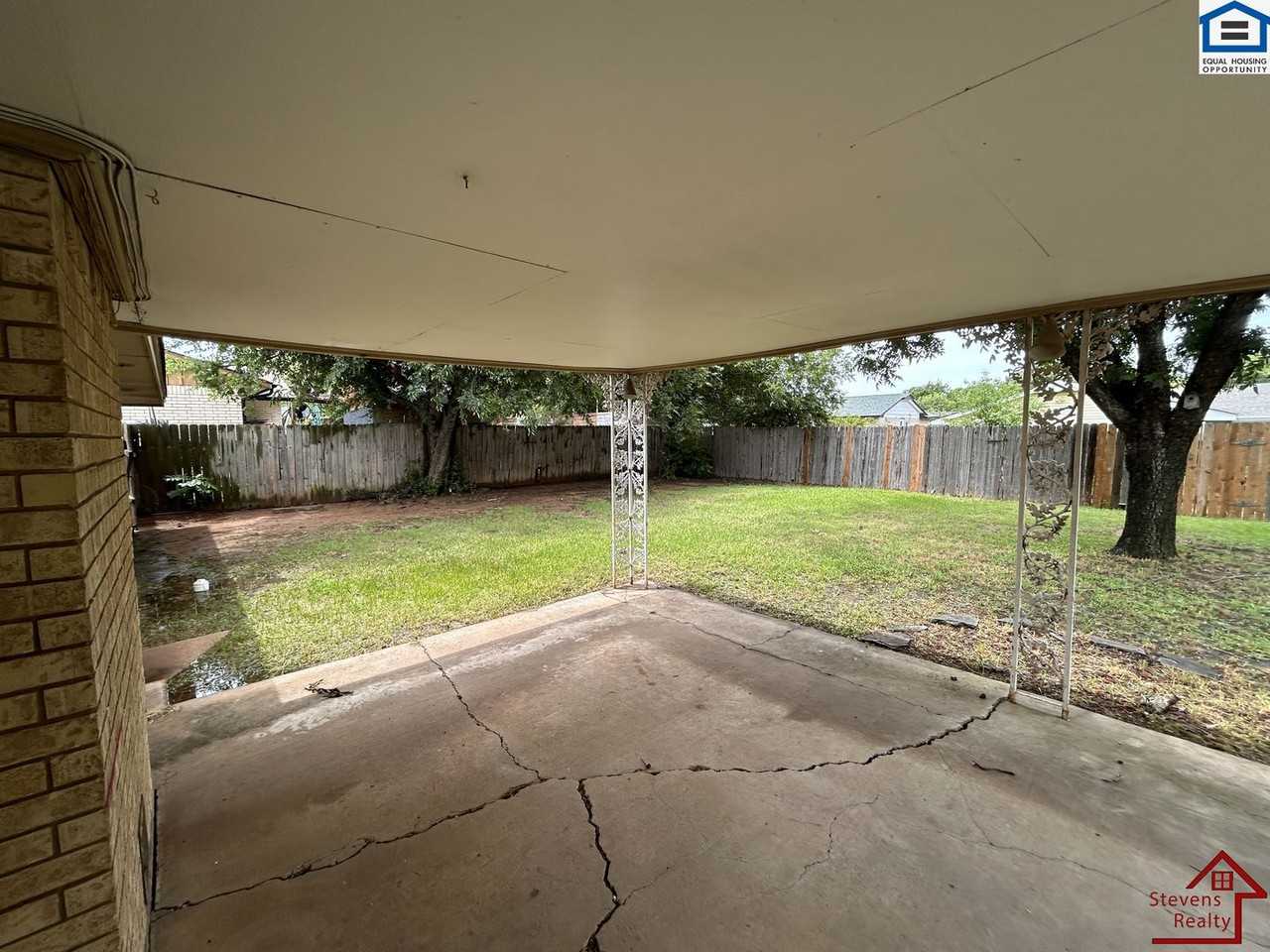 6 Nw 60th St - Photo 3 of 29