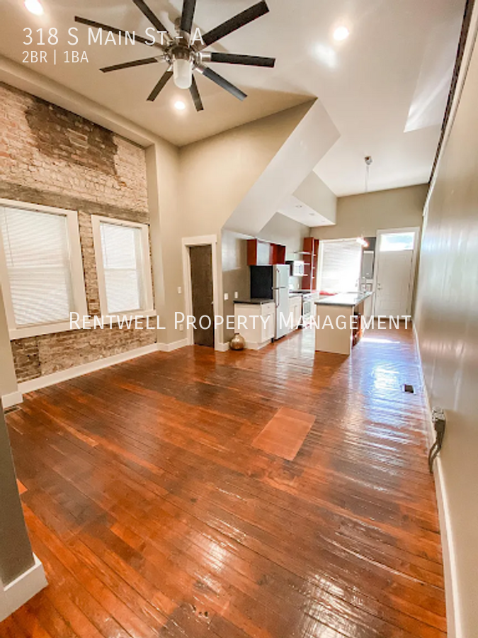 318 S Main St #A - Photo 3 of 13