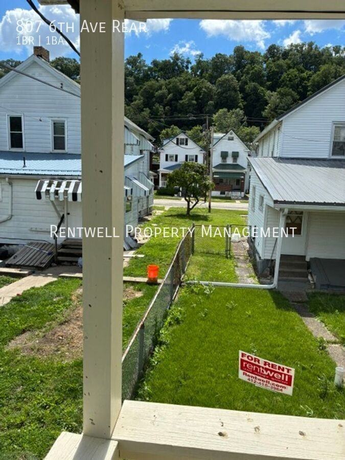 807 6th Ave Rear - Photo 3 of 10