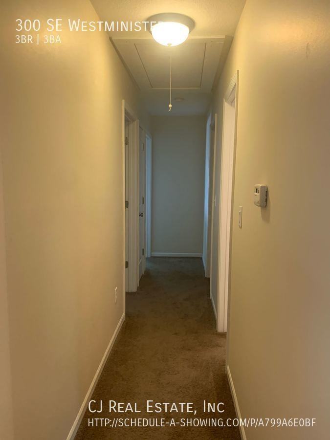 300 Se Westminister Rd - Photo 5 of 11