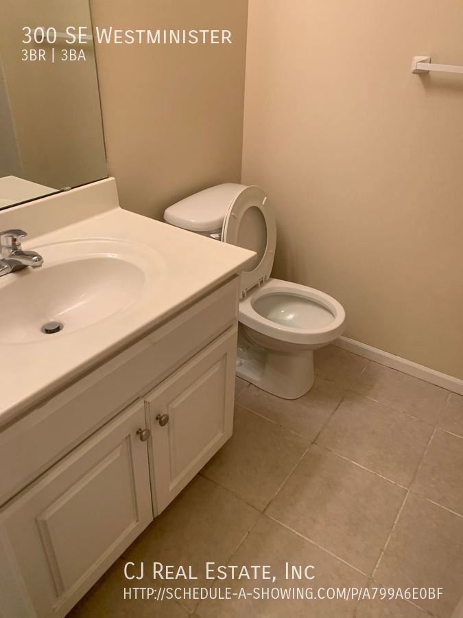 300 Se Westminister Rd - Photo 7 of 11