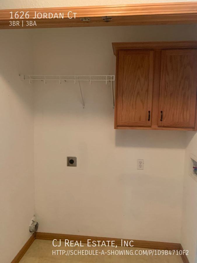 1626 Nw Jordan Ct - Photo 5 of 11