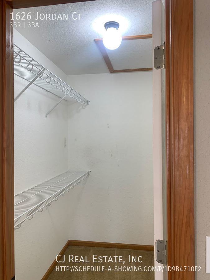 1626 Nw Jordan Ct - Photo 7 of 11