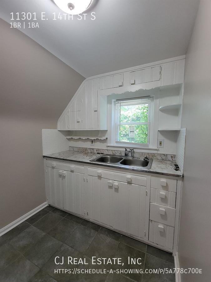 11301 E 14th St S #S - Photo 6 of 11