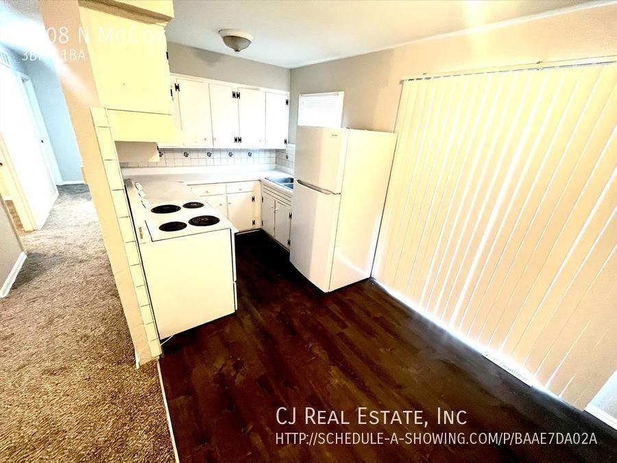 3208 N Mccoy St - Photo 3 of 7