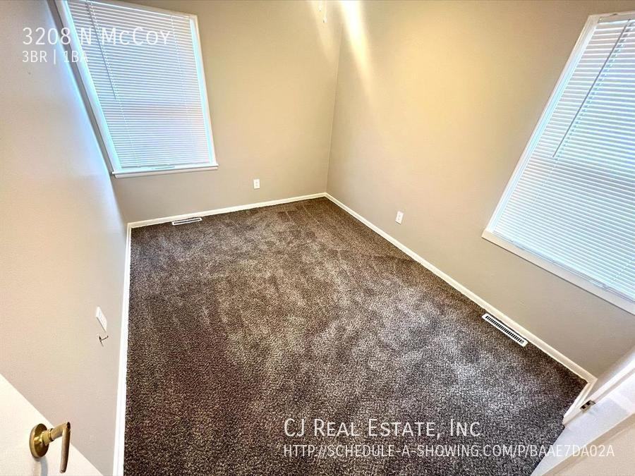 3208 N Mccoy St - Photo 6 of 7