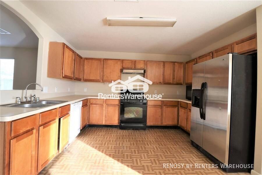 6803 Hayman Dr - Photo 4 of 9