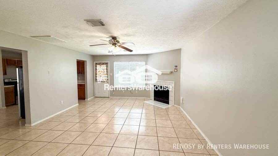 503 Willow West Dr - Photo 3 of 38