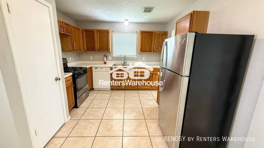 503 Willow West Dr - Photo 6 of 38