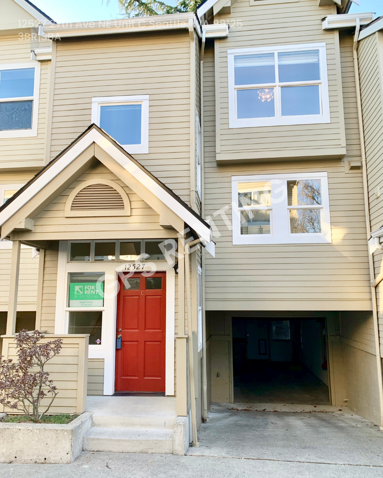 12527 27th Ave Ne #C - Photo 2 of 23