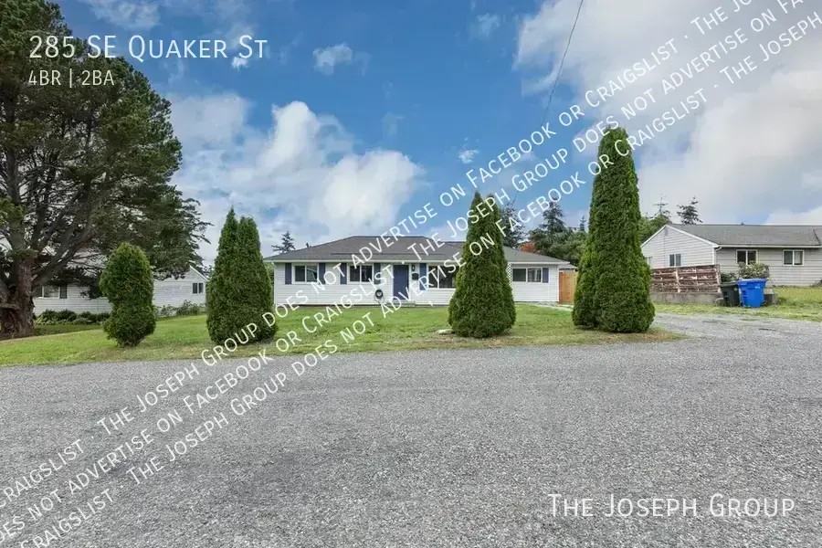 285 Se Quaker St - Photo 2 of 20