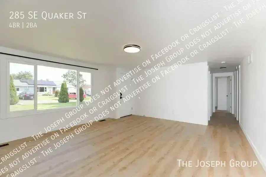 285 Se Quaker St - Photo 4 of 20