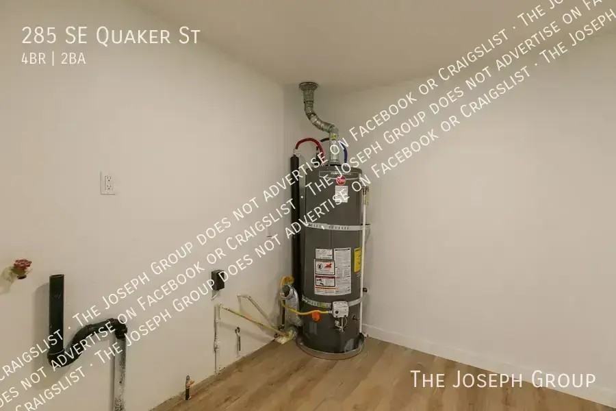 285 Se Quaker St - Photo 7 of 20