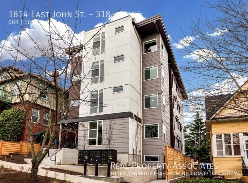 1814 E John St #318