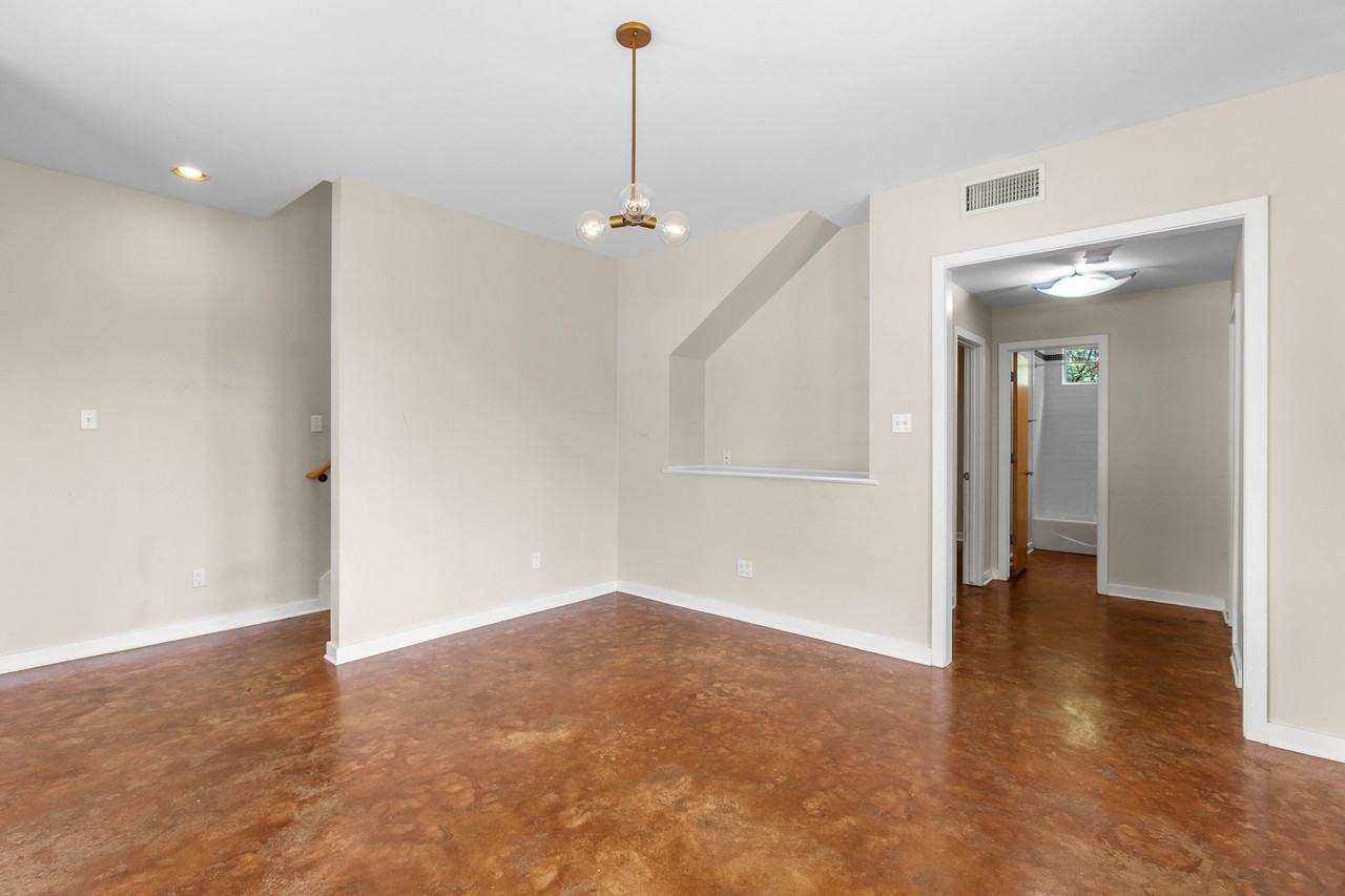 2314 S 5th St #1 - Photo 3 of 37