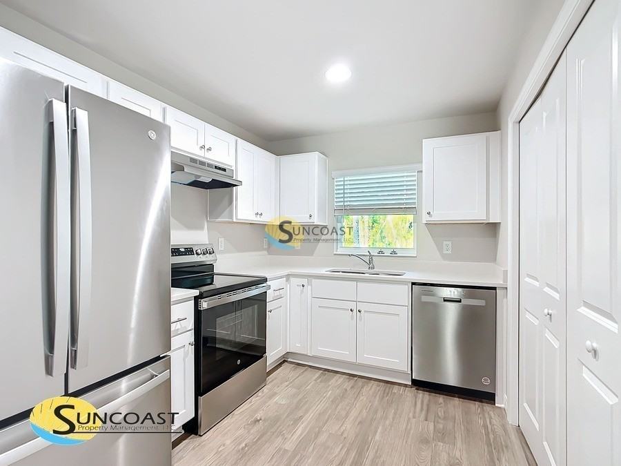 15729 Sw 34th Court Rd #2 - Photo 4 of 48