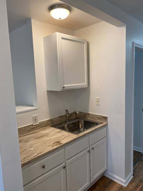 1042 Main St #7 - Photo 6 of 13