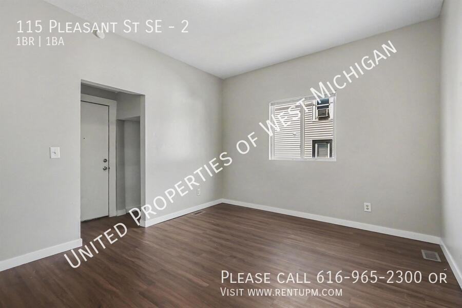 115 Pleasant St Se #2 - Photo 6 of 15
