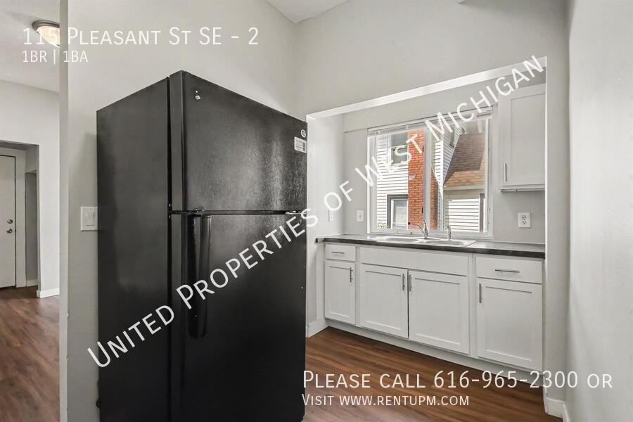 115 Pleasant St Se #2 - Photo 7 of 15