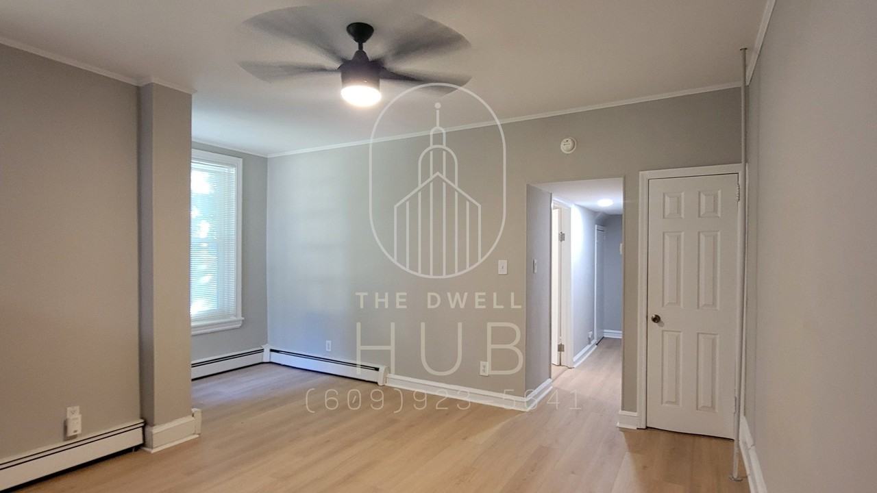 624 Grant Ave #1stFL - Photo 2 of 7