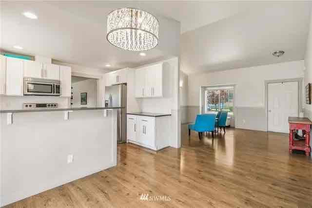 8317 295th St S - Photo 5 of 7