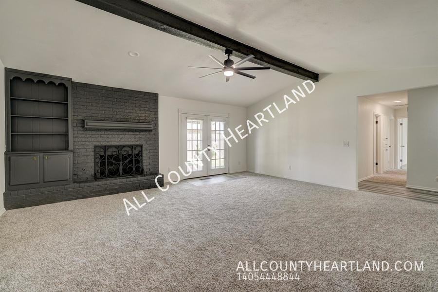 10333 Fairfax Ln - Photo 6 of 23