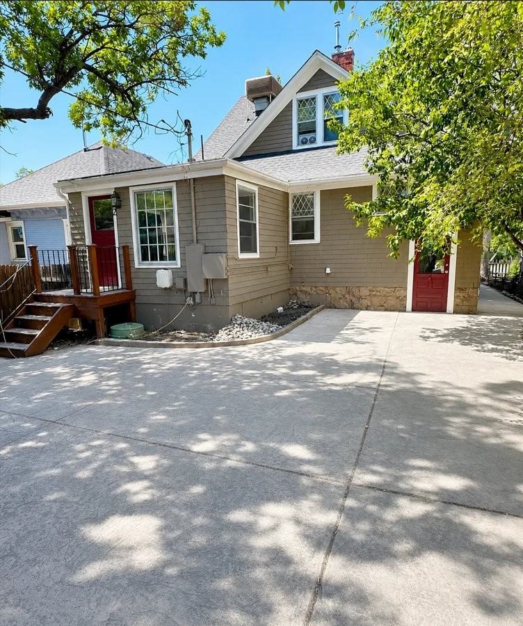 910 W Colorado Ave - Photo 2 of 5