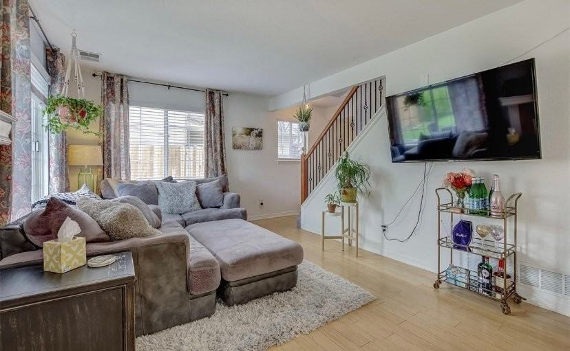 12663 Elm St - Photo 3 of 15
