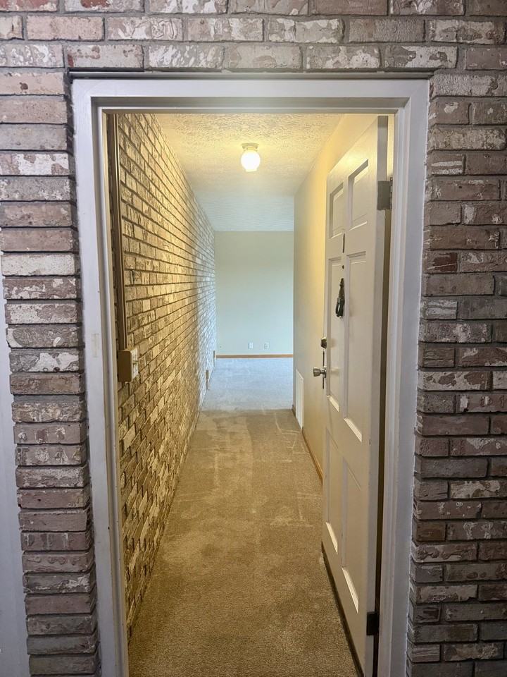 515 Monroe Ave #1 - Photo 2 of 17