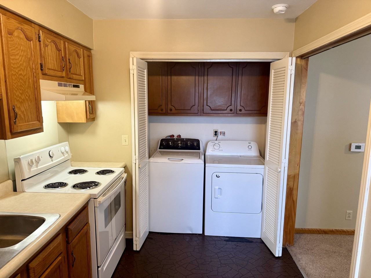 515 Monroe Ave #1 - Photo 7 of 17
