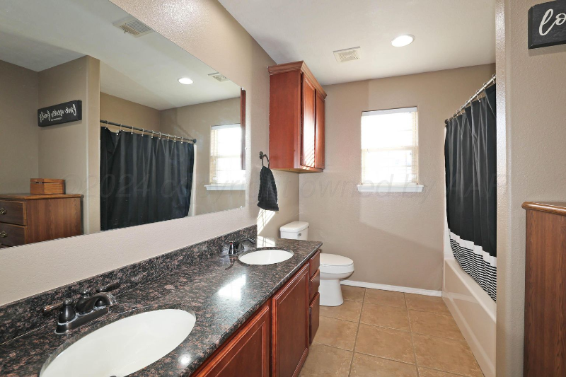 8507 Littlerock Dr - Photo 4 of 10
