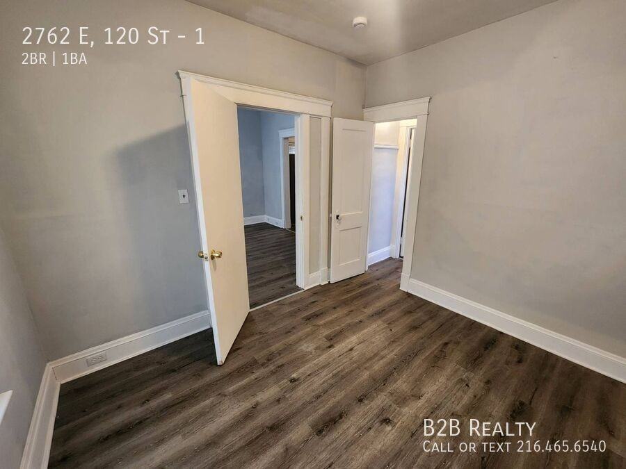 2762 E, 120 St #1 - Photo 3 of 24