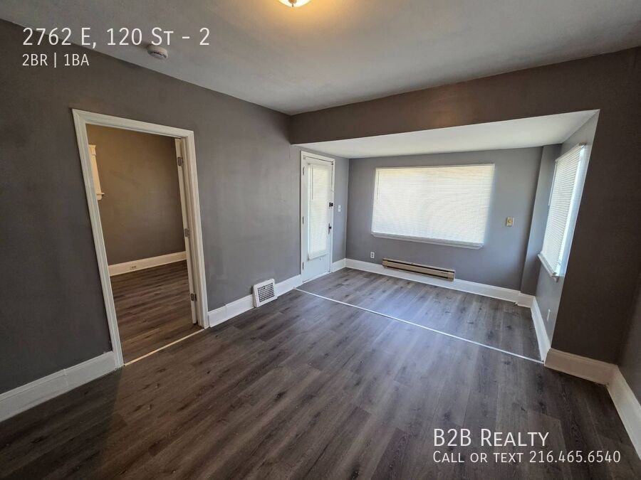 2762 E, 120 St #2 - Photo 5 of 35
