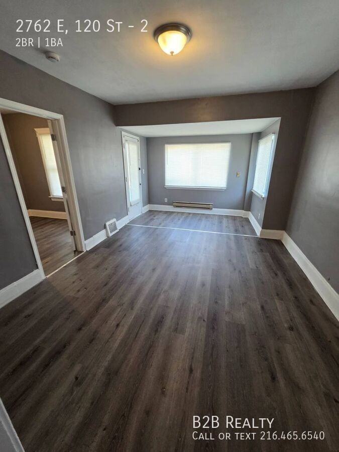 2762 E, 120 St #2 - Photo 6 of 35