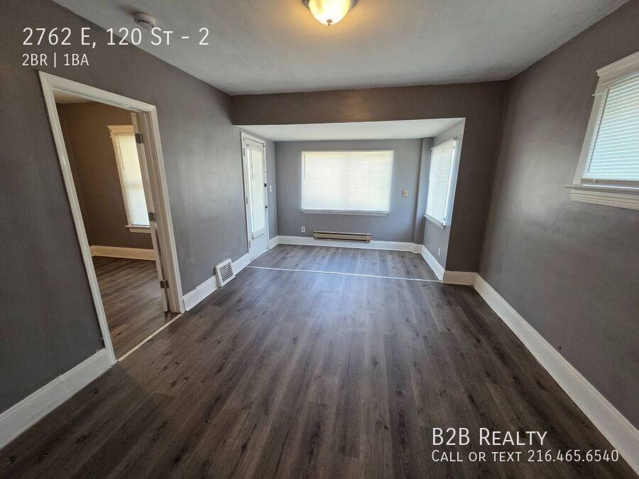 2762 E, 120 St #2 - Photo 7 of 35