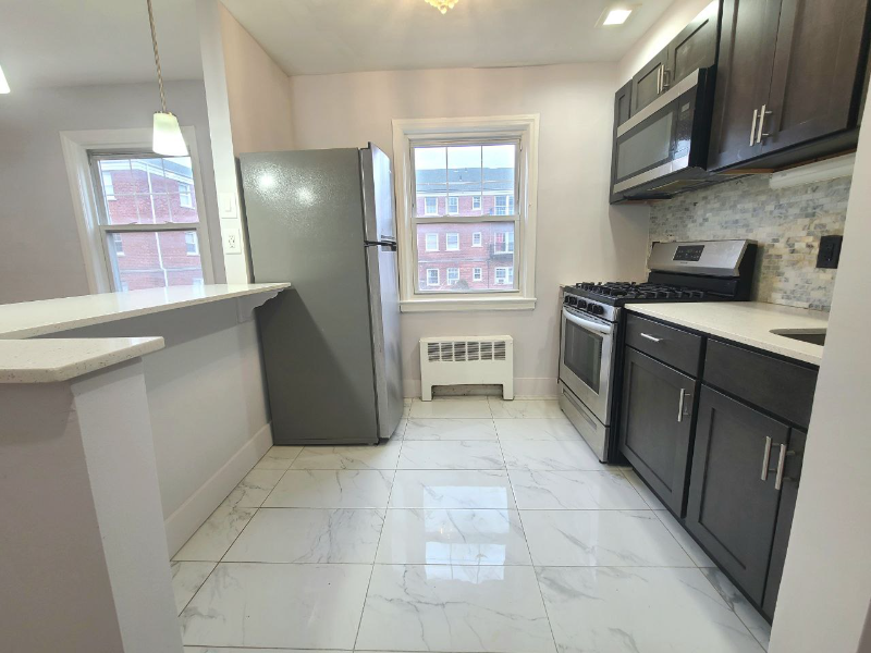 85 Forest Hill Pkwy #2C - Photo 3 of 9