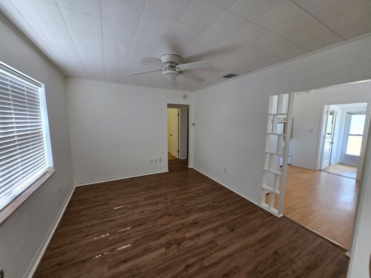 1611 Canterbury Rd N - Photo 3 of 8