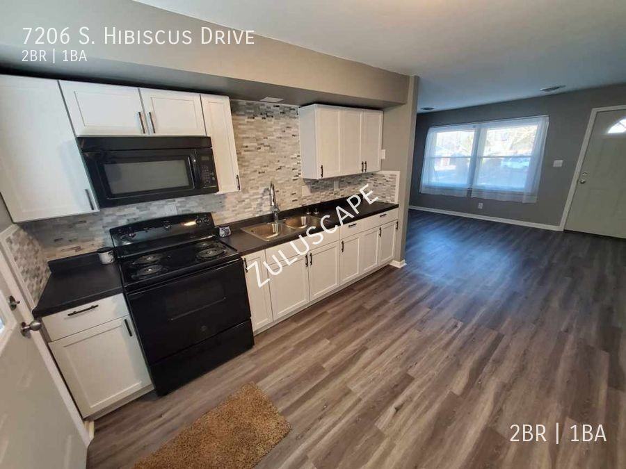7206 S Hibiscus Dr - Photo 3 of 13