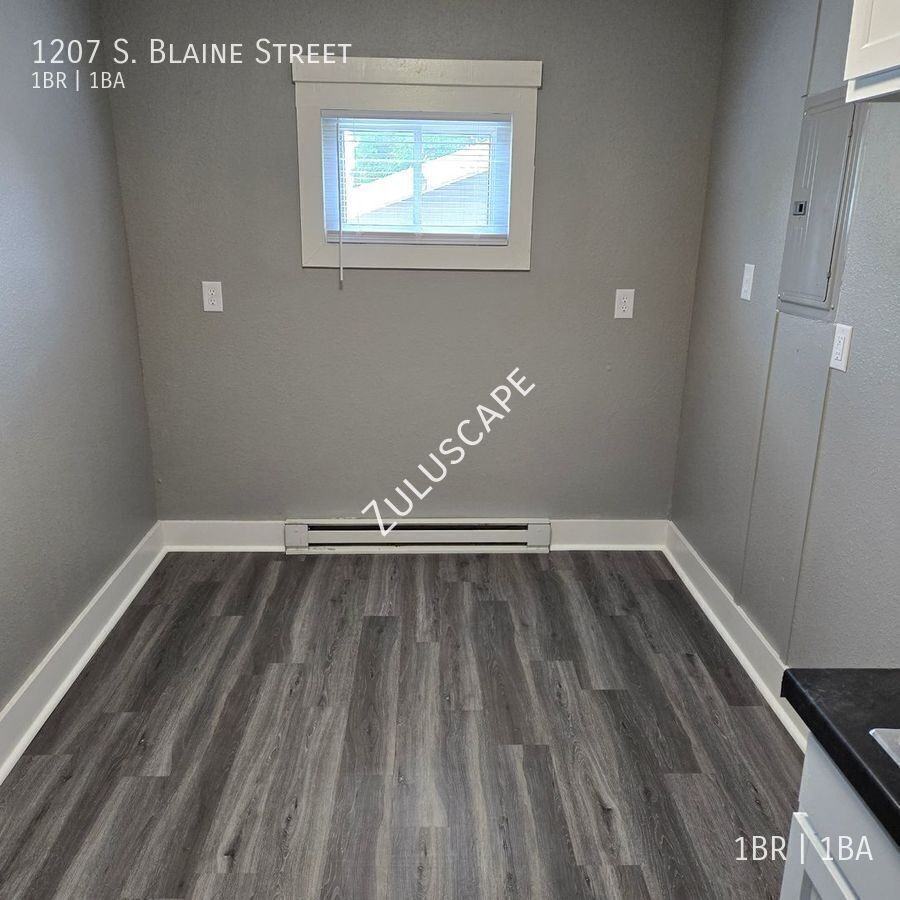 1207 S Blaine St - Photo 4 of 8