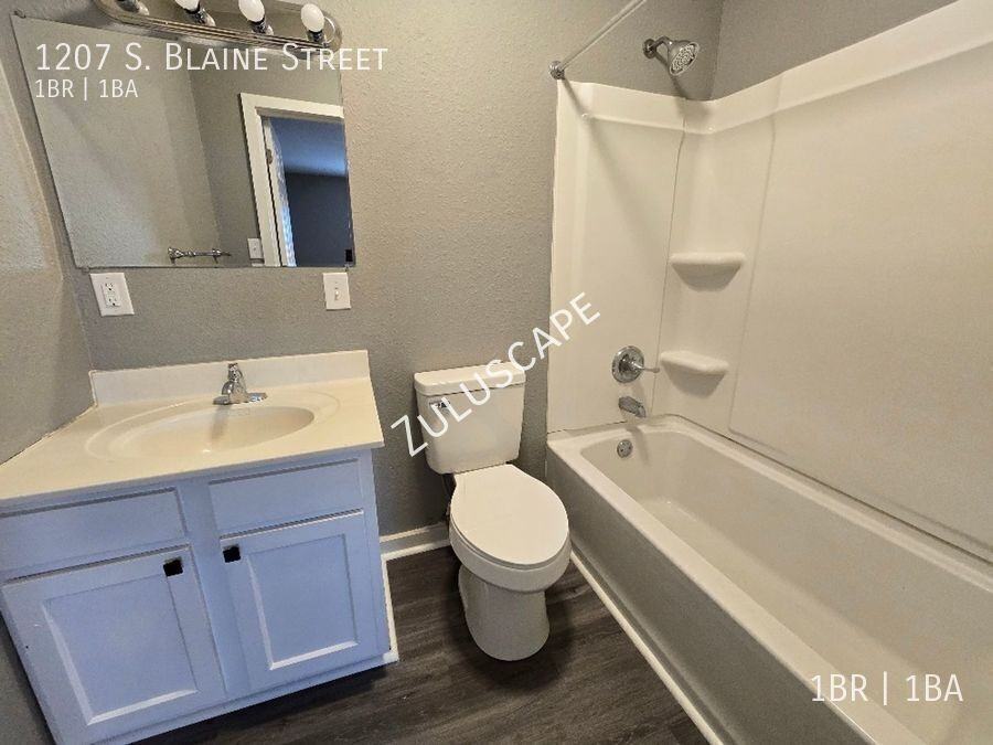 1207 S Blaine St - Photo 7 of 8