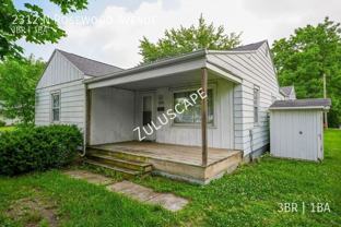 2312 N Rosewood Ave - Photo 1 of 1