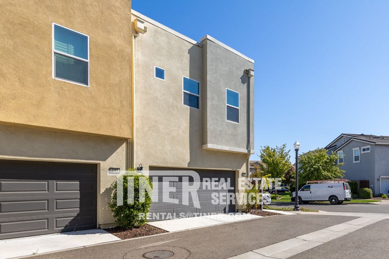 4152 Rotor Ln - Photo 4 of 38