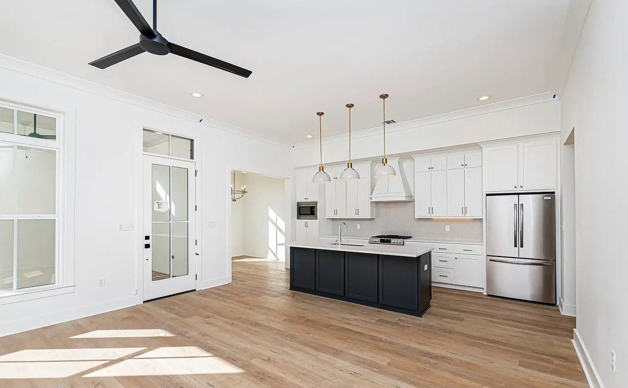 8503 Lillian Mae Ln - Photo 2 of 14