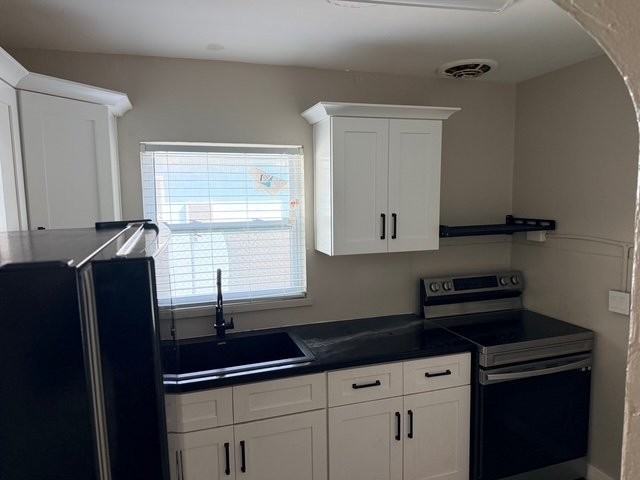 3924 Highland St S - Photo 4 of 15