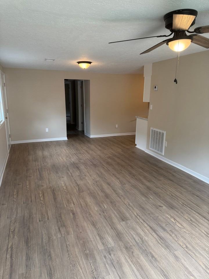 1841 Harris St - Photo 4 of 18