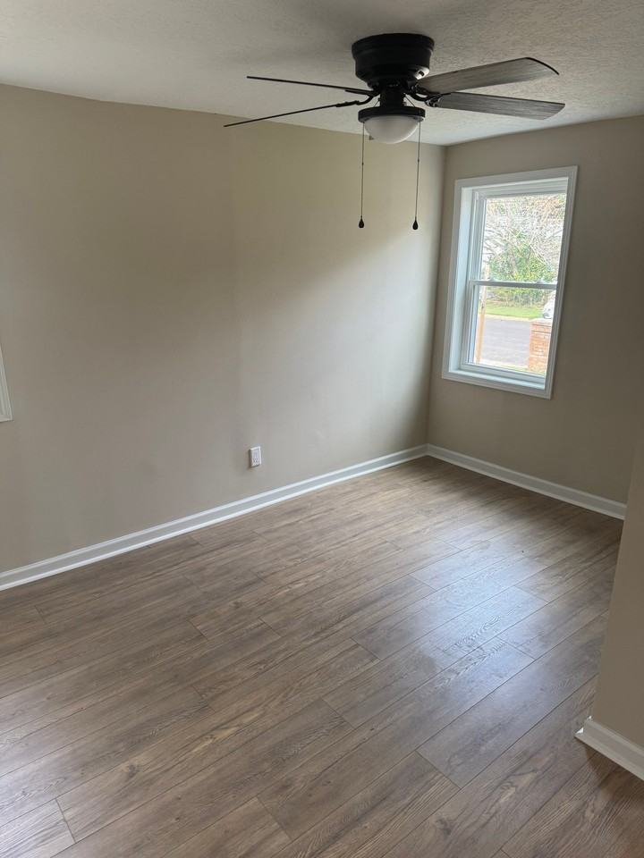 1841 Harris St - Photo 7 of 18